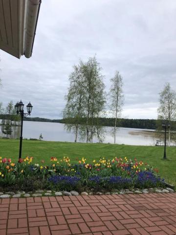 Wonderful Cottage By The Lake Hautjarvi Bagian luar foto