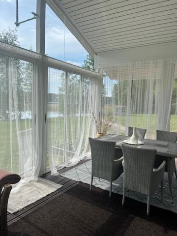 Wonderful Cottage By The Lake Hautjarvi Bagian luar foto