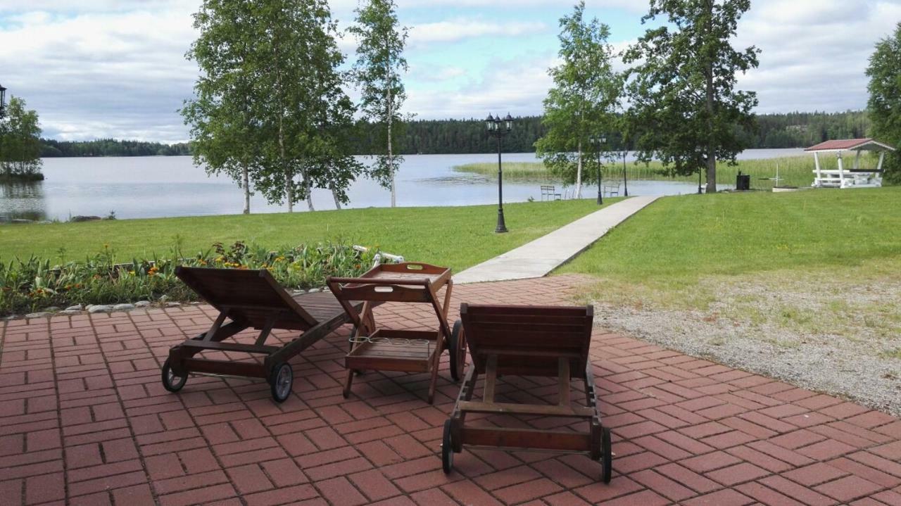 Wonderful Cottage By The Lake Hautjarvi Bagian luar foto